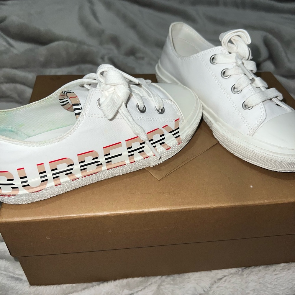 Burberry Shoes